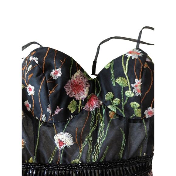 Gigi's Closette Glendale MacDuggal Style Flower Embroidered A Line Dress Size 6 - Picture 3 of 10